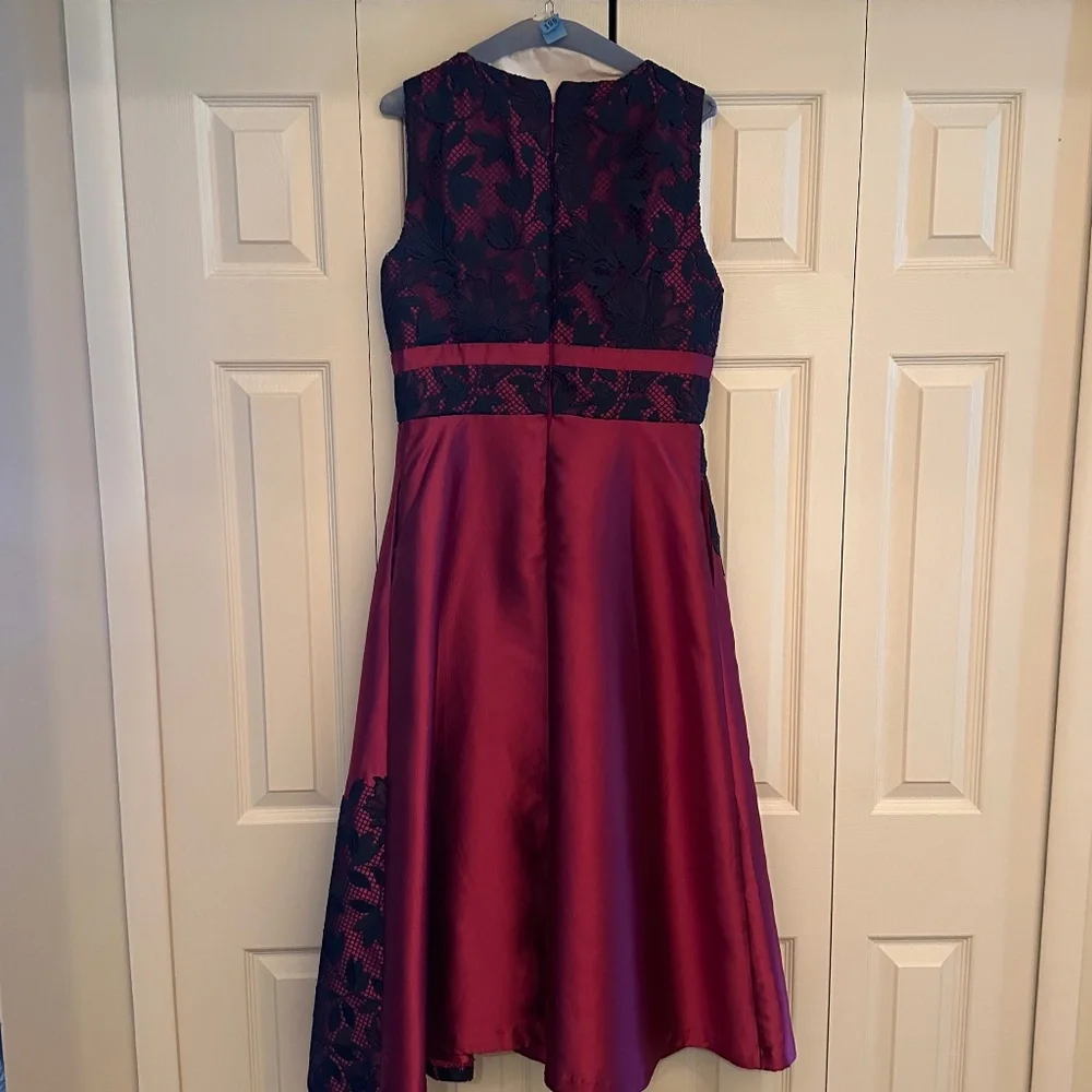 KAY UNGER TESSA LACE T-LENGTH DRESS - Picture 6 of 9